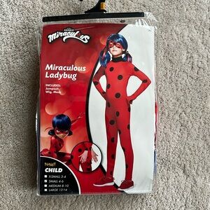 Miraculous Ladybug girls costume & bonus wig, earrings, Tiki plush 🐞 size 4/6